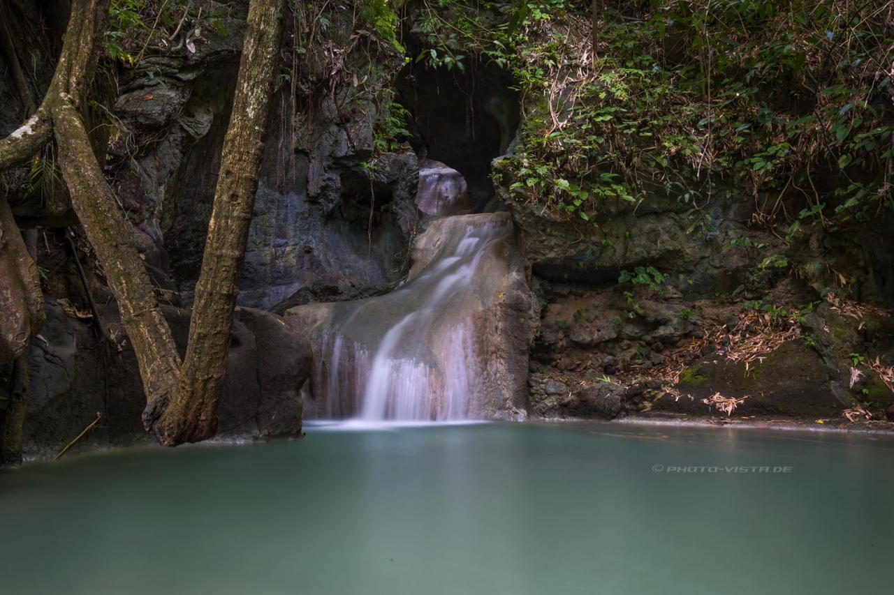 Готель Camotes Eden Himensulan Екстер'єр фото